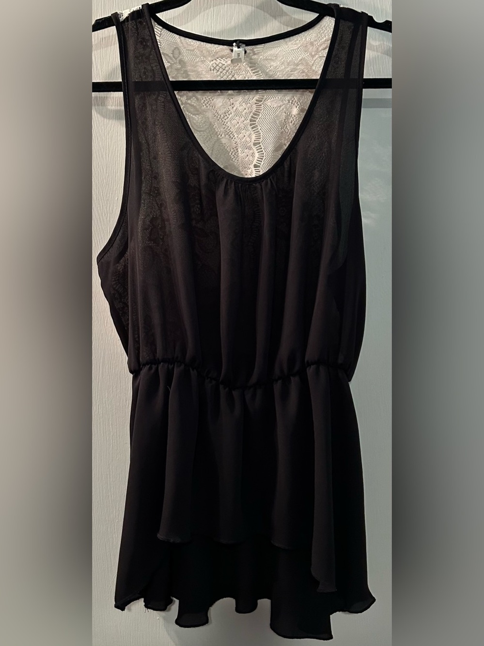 Style Shop Black Lace-Back Sleeveless Chiffon Tunic Size M-L